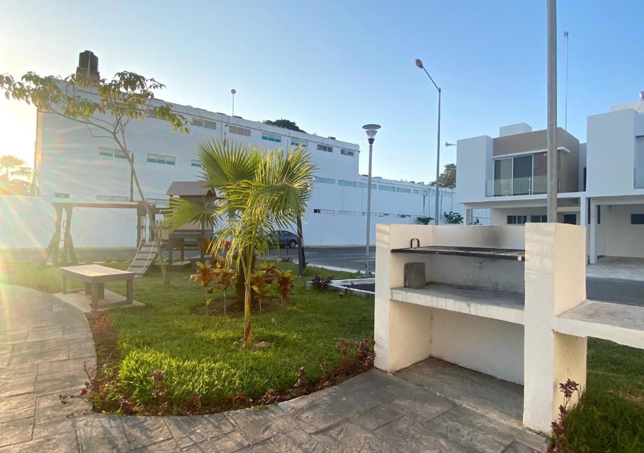 Casa Familiar En Condominio Privado Cerca De Playa カンクン エクステリア 写真
